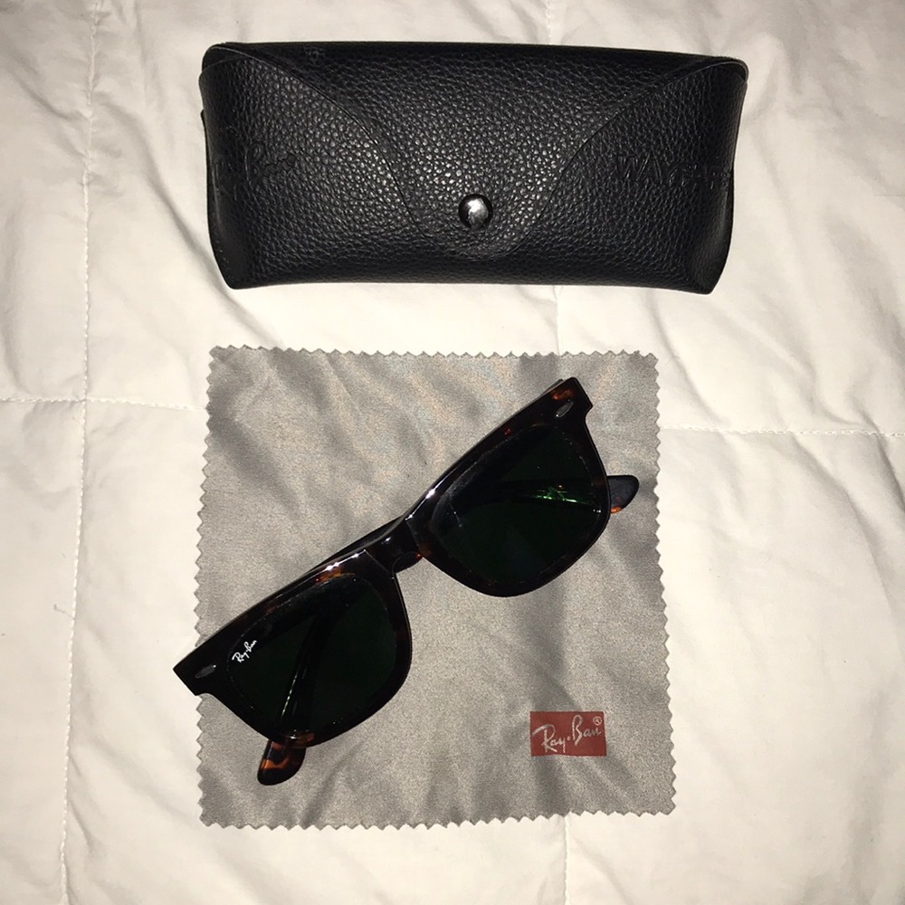 RAY BAN WAYFARER